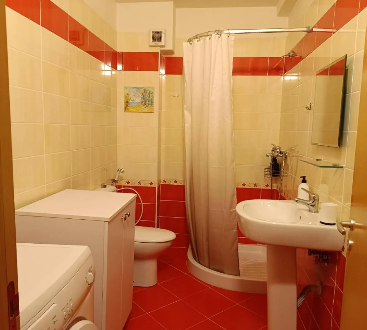 Studio Himare Center 0*,  Albanie