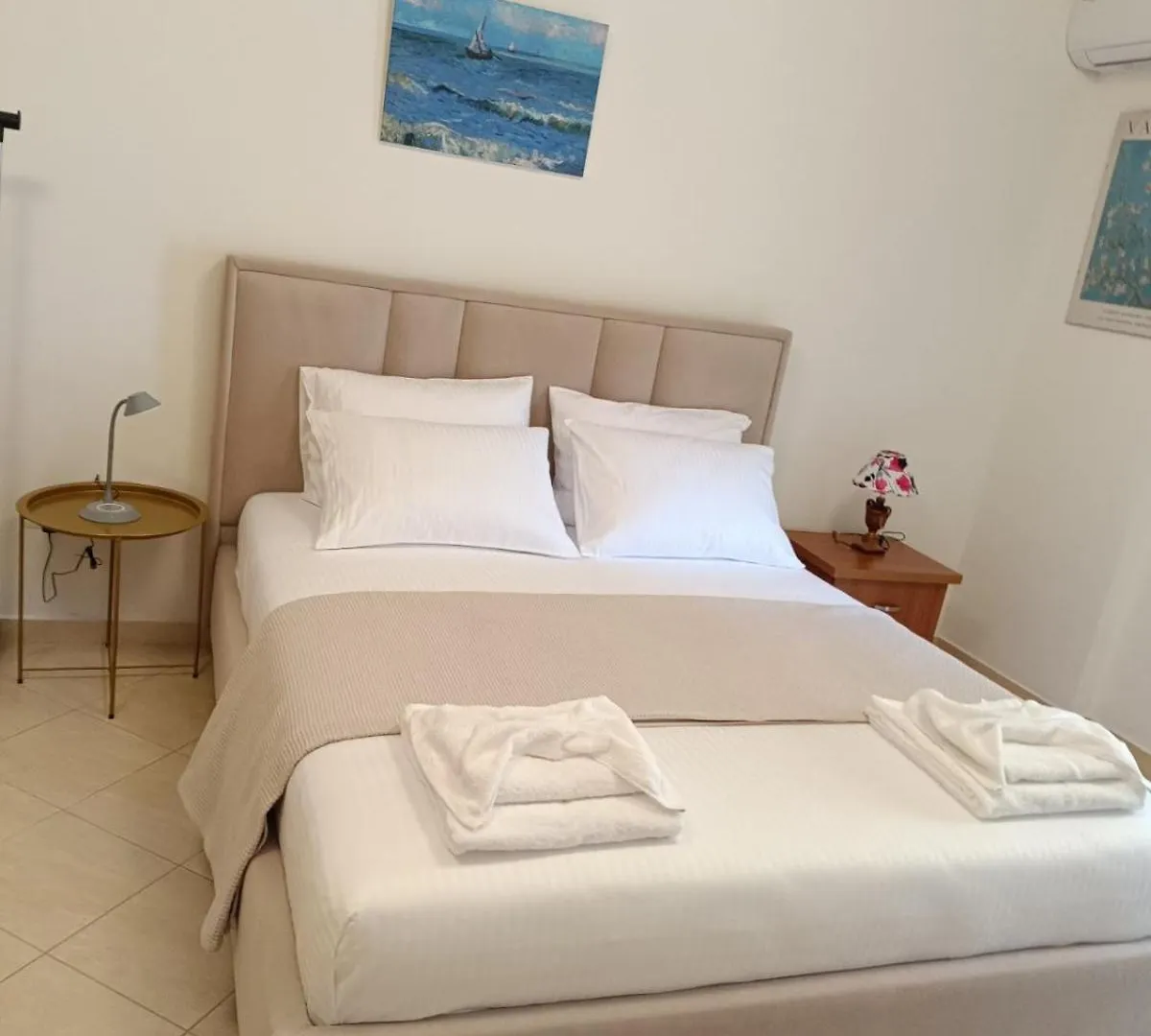 Studio Himare Center